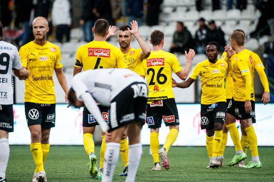 Mjällbys Jasen Khayat jublar
