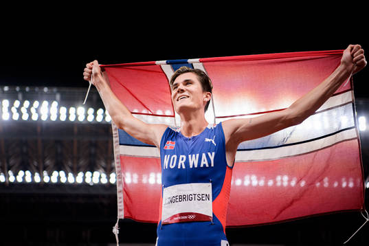 Jakob Ingebrigtsen of Norway celebrates