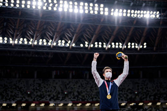 Jakob Ingebrigtsen of Norway celebrates