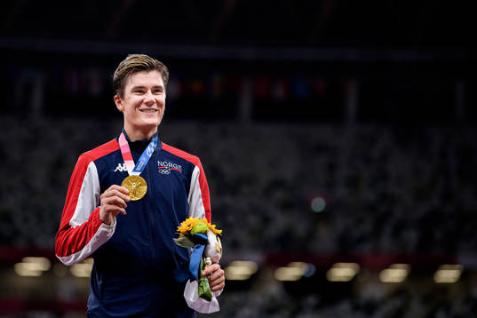 Jakob Ingebrigtsen of Norway celebrates
