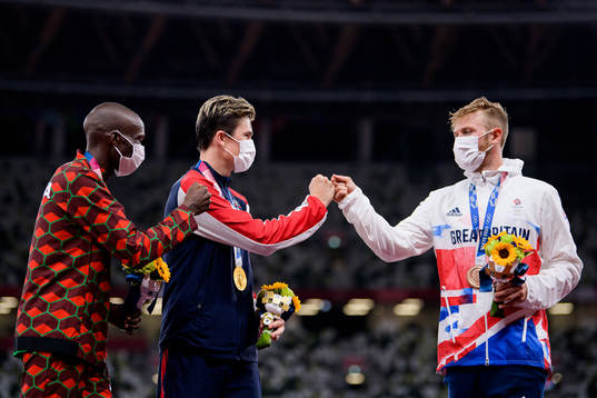 Timothy Cheruiyot of Kenya, Jakob Ingebrigtsen of Norway