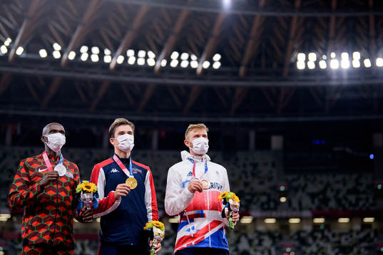 Timothy Cheruiyot of Kenya, Jakob Ingebrigtsen of Norway