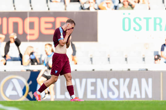 Malmö FFs Felix Beijmo deppar