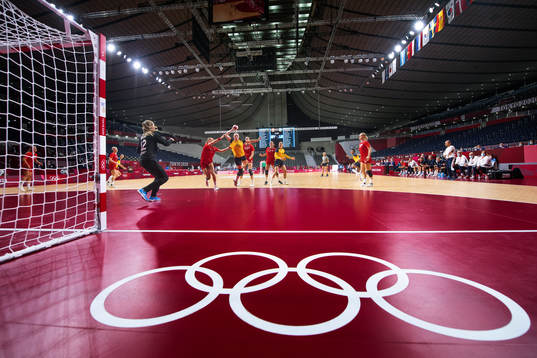 Jenny Carlson of Sweden in women's handball bronze medal