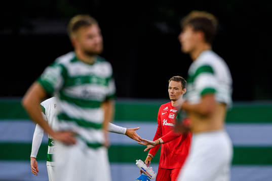 Västerås målvakt Anton Fagerström deppar