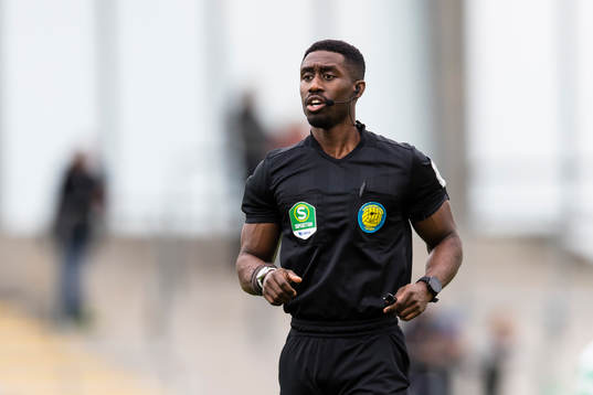 Domare Fredrik Oppong