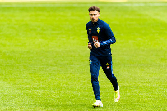Jordan Larsson of Sweden