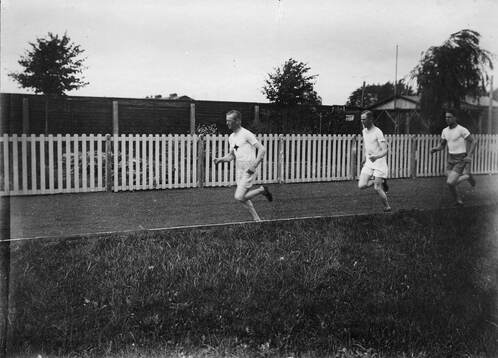 Trelleborgs idrottsplats löpning 1.500 m. Från