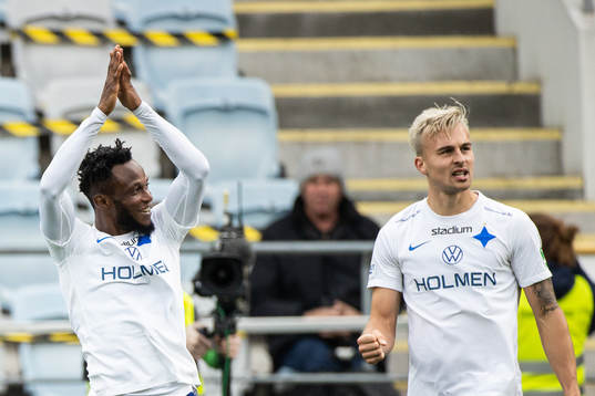 IFK Norrköpings Samuel Adegbenro jublar