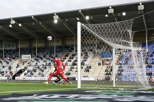 Självmål av Örebro