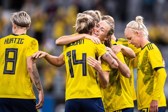 Magdalena Eriksson of Sweden celebrate with Julia Roddar