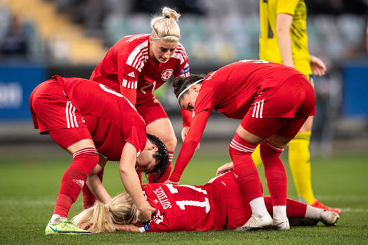 Nino Sutidze of Georgia in pain