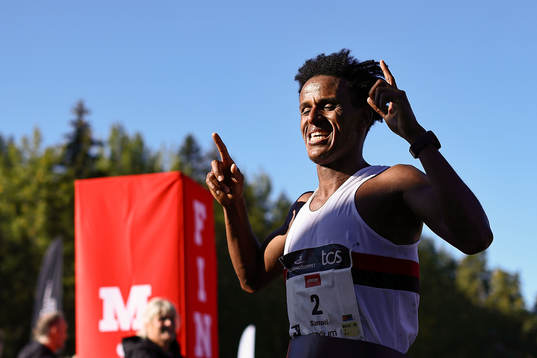 Vinnare i Lidingöloppet 30 km Samuel Russom Hässelby
