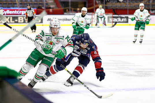 Rögles Tyler Kelleheroch Linköpings Jonas Junland