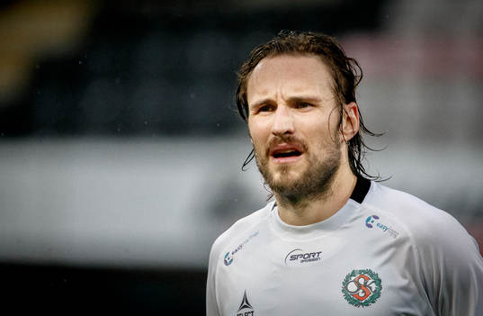Örebros Kevin Walker deppar