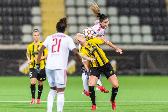 Danielle Van Der Donk of Lyon and Stina Blackstenius of