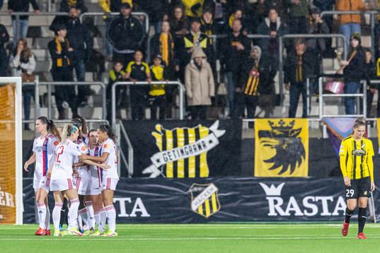 Catarina Macario of Lyon celebrates with team mates
