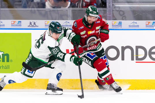 Färjestads Joel Nyström och  Frölundas Michael Spacek