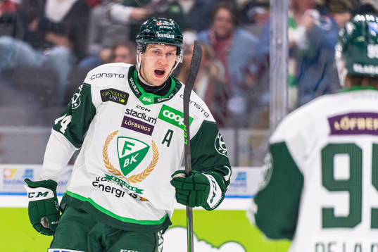 Färjestads Victor Ejdsell jublar