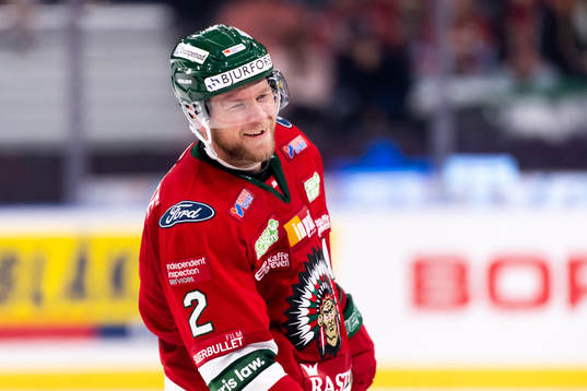 Frölundas Christian Folin jublar