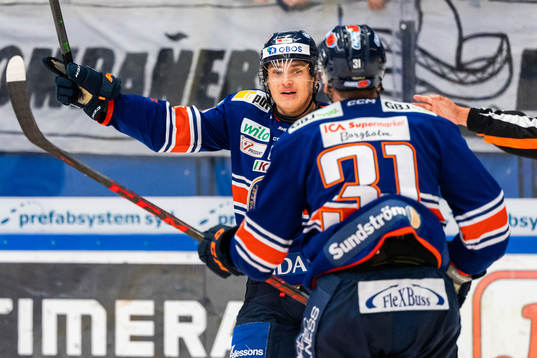 Växjös Pontus Holmberg jublar