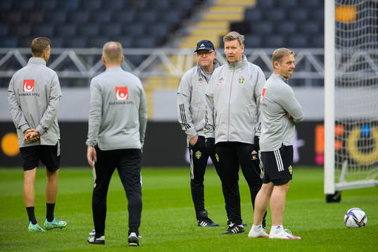 Head coach Janne Andersson and assistant coach Peter