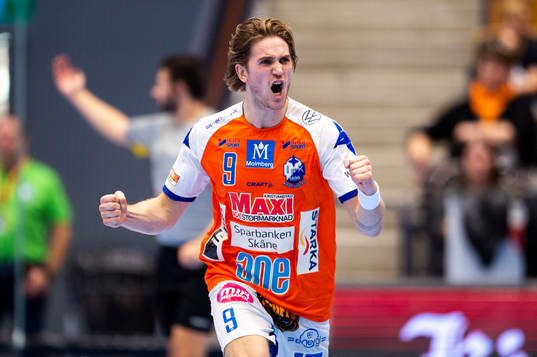 Kristianstads Anton Hallbäck jublar