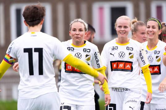Häckens Elin Nilsen jublar
