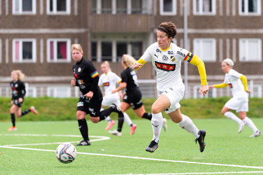 Häckens Karin From