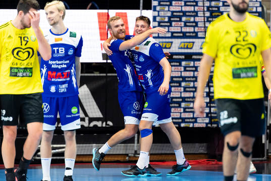 Alingsås Johan Nilsson och Daniel Blomgren jublar