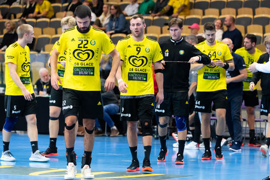 Sävehofs Gzim Salihi och Vetle Eck Aga deppar