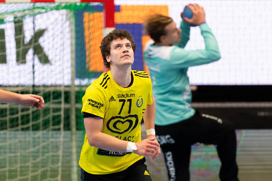 Sävehofs Elias Ellefsen Á Skipagøtu deppar