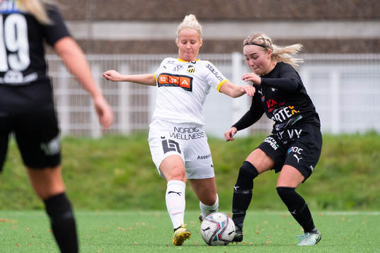 Häckens Linnea Tibatt och Hisingsbackas Bella Björklund