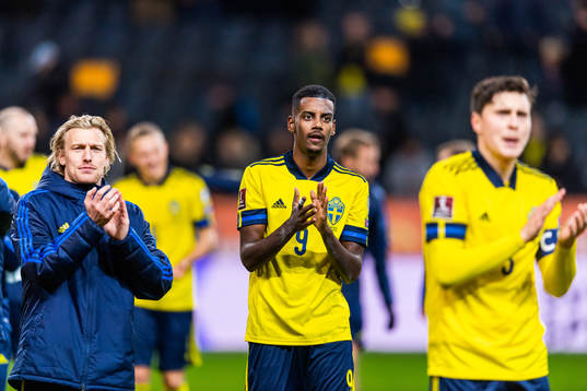 Emil Forsberg and Alexander Isak of Sweden
