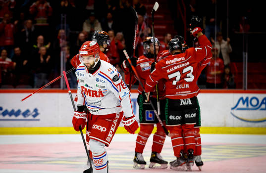 Timrås Robin Hanzl deppar vid 1-0