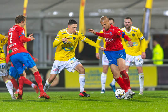 Falkenbergs Samuel Adrian och Helsingborgs Anthony van