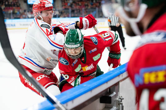Timrås Jacob Blomqvist och Frölundas Stefan Elliot