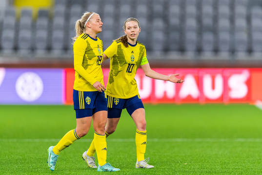Sveriges Tuva Skoog och Bea Sprung