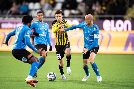 Häckens Leo Bengtsson och Halmstads Andreas Johansson