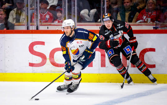 Djurgårdens Josef Ingman och Örebros Linus Öberg