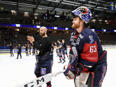 Linköpings spelare med målvakt David Rautio och Marcus
