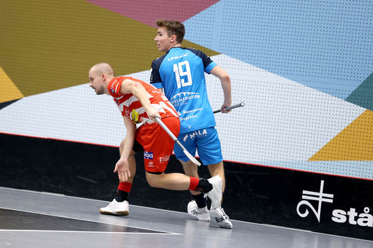 Pixbos Martin Ojaniemi och Kalmarsunds Jesper Lindström
