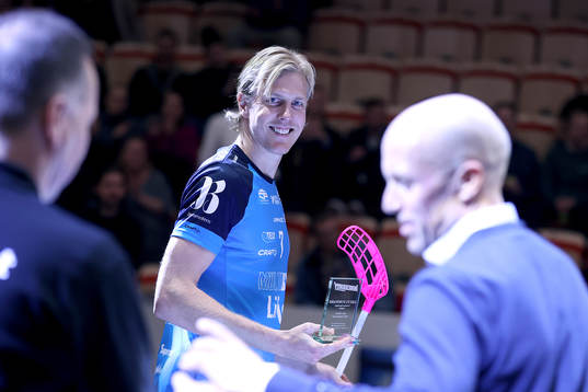 Kalmarsunds Kim Nilsson prisas som årets spelare 20/21