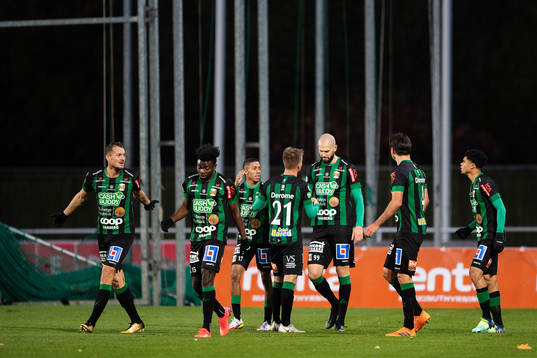 Varbergs Robin Simovic jublar