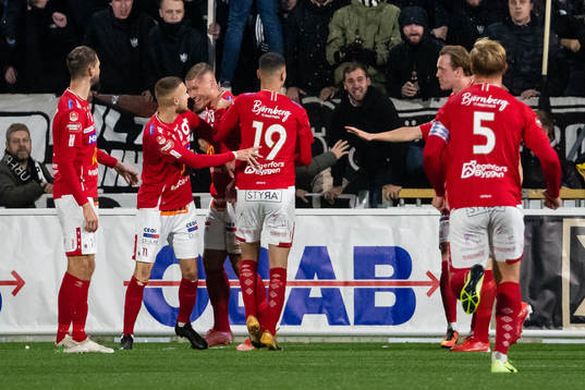 Degerfors Victor Edvardsen jublar