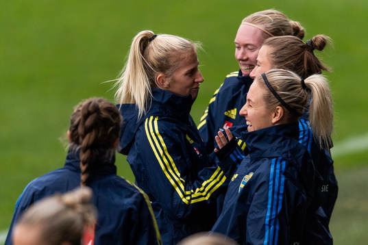 Sofia Jakobsson, goalkeeper Hedvig Lindahl and Emma