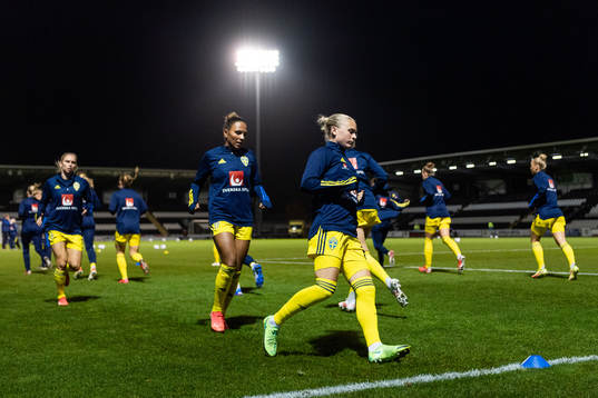 Madelen Janogy and Filippa Curmark of Sweden