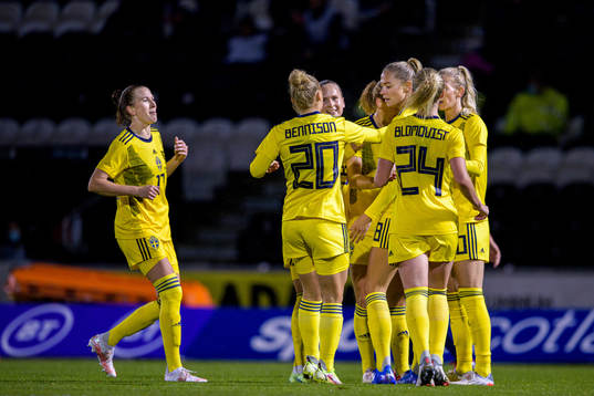 Fridolina Rolfö of Sweden celebrates the 0-1 goal