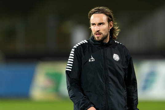 Örebros Kevin Walker före fotbollsmatchen i Allsvenskan