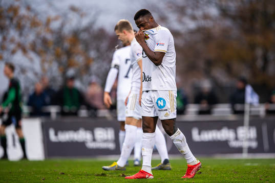 Bläddra bland fler bilder av Fotboll, Allsvenskan, Varberg - Östersund
